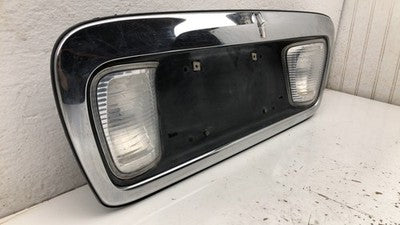 98-00 Lincoln Navigator License Plate Trim Surround Panel Tail Trunk Finish