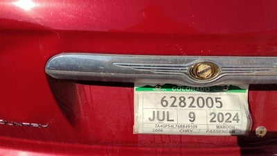 01-07 Town & Country Rear Lift Gate Handle Release License Plate Light Oem