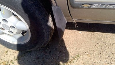 1995-1998 Chevy S10 Blazer Driver Left Lower Mud Flap Rock Guard Oem 15023285
