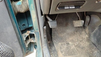 1996 S10 Blazer Parking Brake Pedal Assembly Oem Complete Emergency Unit