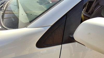 2004-2010 Toyota Sienna Driver Left Corner Moulding From Fender Oem Trim Strip