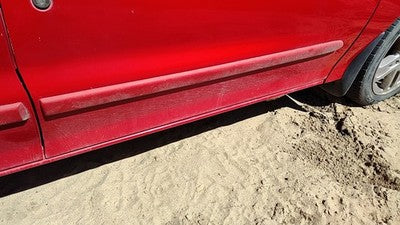 95-05 Chevy Cavalier Passenger Right Front Moulding From Door Trim Strip Red 74U