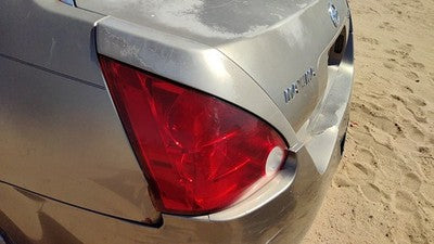 2004-2008 Nissan Maxima Driver Left Tail Light Brake Lamp Oem Rear 265257Y025