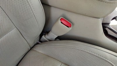 00-05 Deville Dts Passenger Right Front Seat Belt Buckle Receiver Cashmere 54U