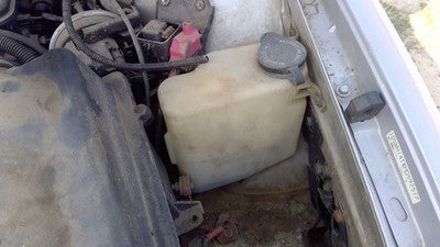 1991 Cutlass 2 Door Windshield Washer Fluid Reservoir With Pump Oem Wiper Tank