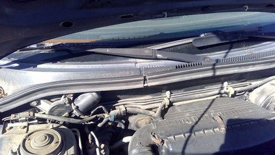 1998-2005 Subaru Forester Passenger Right Windshield Wiper Arm Oem Blade Lever