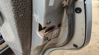2000-2005 Saturn L100 Passenger Right Rear Door Latch With Rods/Cables Oem Back