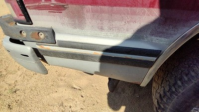 1993 S10 Blazer Passenger Right Rear Moulding On Quarter Panel Oem