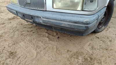 1990-1992 Volvo 740 Front Bumper Cover Assembly Oem 13698857