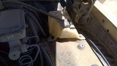 1985 Olds 88 Windshield Washer Fluid Reservoir With Pump Oem Wiper Tank