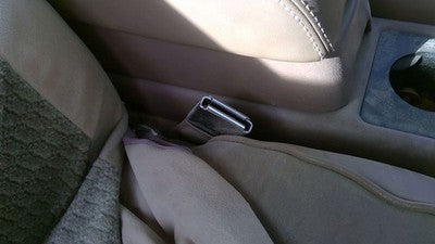 1994 Olds Eighty Eight Passenger Right Front Seat Belt Buckle Receiver Oem Tan