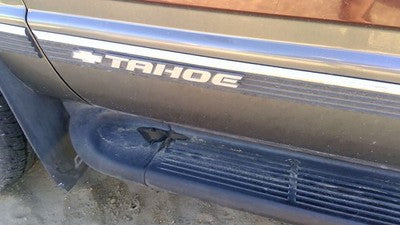 1995-2000 Chevy Tahoe Driver Left Front Moulding From Door Oem Trim Strip