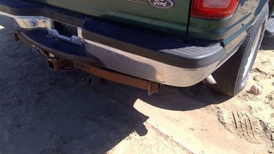 1997-2002 Ford Expedition Rear Chrome Bumper Assembly With Brackets Oem