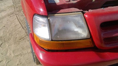 98-00 Ford Ranger Passenger Right Front Headlight Assembly With Turn Signal Oem