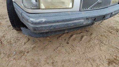 1990-1992 Volvo 740 Front Bumper Cover Assembly Oem 13698857