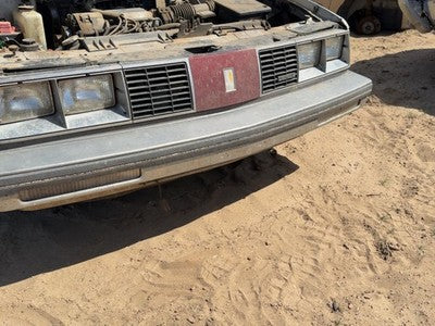 1986-1989 Olds 88 Front Bumper Cover Assembly Oem Silver 22514530