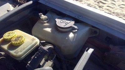 1994 Jeep Grand Cherokee Windshield Washer Fluid Reservoir With Pump Wiper Tank