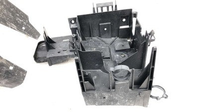 2002 Sierra 2500 Hd Fuse Box Electrical Center Housing Mount Oem 15040248