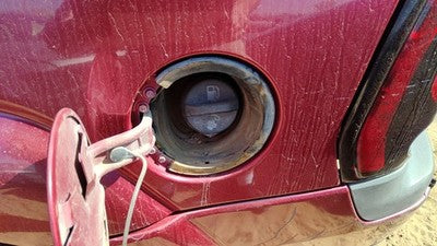2002-2003 Chevy Trail Blazer Fuel Filler Neck Assembly With Gas Cap Oem 88983256