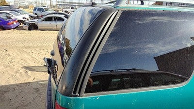 1995 S10 Blazer Passenger Right Rear Upper Corner Moulding On Quarter Panel Oem