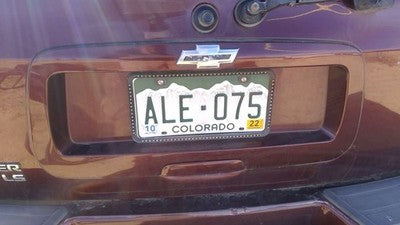 02-09 Trail Blazer License Plate Trim Surround Panel Tail Trunk Finish Red 49U