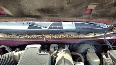 2002 Chevy Trail Blazer Windshield Wiper Cowl Vent Trim Panel Oem Cover