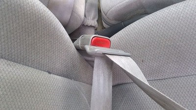1998 Ford Taurus Driver Left Front Seat Belt Buckle Receiver Oem Gray