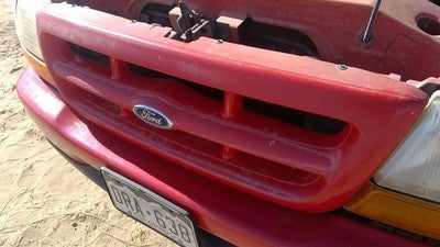 1998-2000 Ford Ranger Front Grille Oem 4X2 2Wd Red F87z8200fa