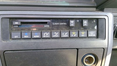 1988-1992 Cutlass 2 Door Temperature Control Module In Dash Heater Ac Head Unit