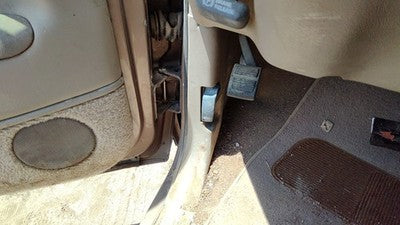 1997 Silverado 2500 Driver Left Lower Kick Trim Panel Oem Tan 52D