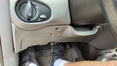 00-04 Station Wagon Lower Dash Under Column Knee Bolster Trim Panel Gray Ea
