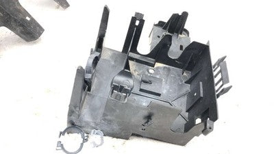 2002 Sierra 2500 Hd Fuse Box Electrical Center Housing Mount Oem 15040248