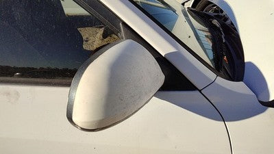 2001-2006 Hyundai Elantra Passenger Right Side Mirror Door Mounted Oem White