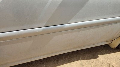 97-05 Malibu Passenger Right Front Moulding From Door Trim Strip Silver 12U