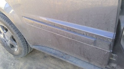 06-09 Torrent Passenger Right Rear Moulding From Door Back Trim Granite Gray 44U