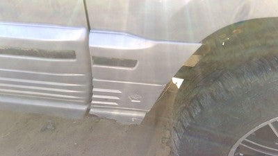 1994 Jeep Grand Cherokee Passenger Right Moulding From Fender Trim Strip Silver