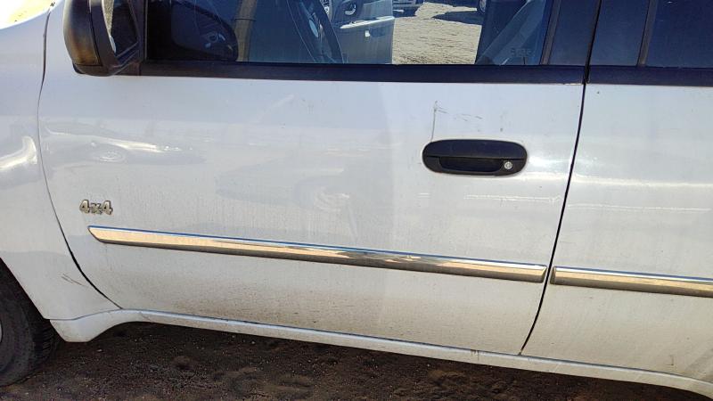 2002-2009 GMC Envoy (short W.b.) Front Door LH