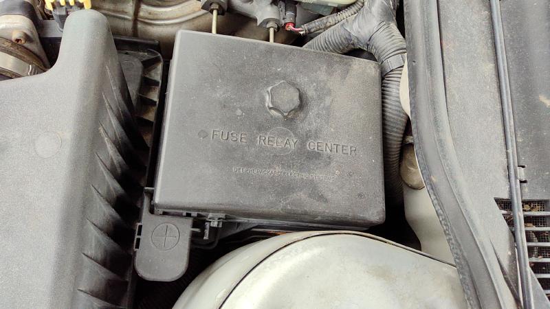 2000-2005 Malibu Engine Fuse Box