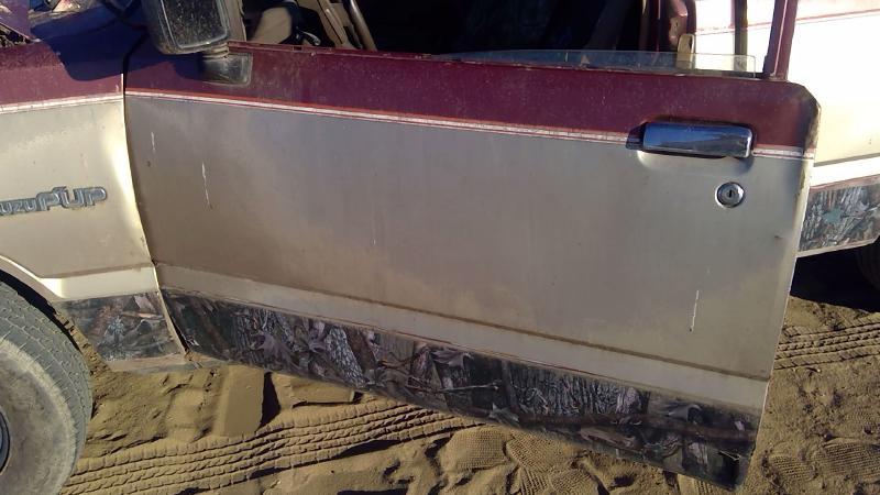 1981-1987 Isuzu Pickup Front Door LH