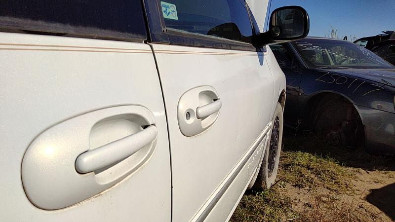 1996-2000 Chrysler Town & Country Front Door RH
