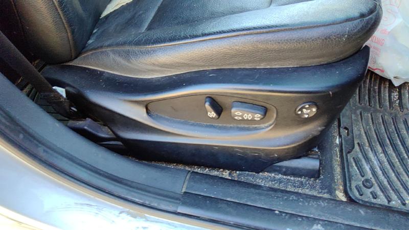 2004 BMW X3 Seat Track