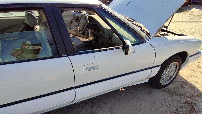 1992-1999 Pontiac Bonneville (80 & Up) Front Door RH