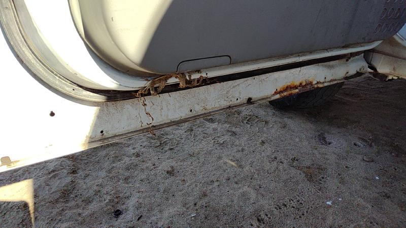 2004-2007 Nissan Titan Front Door LH