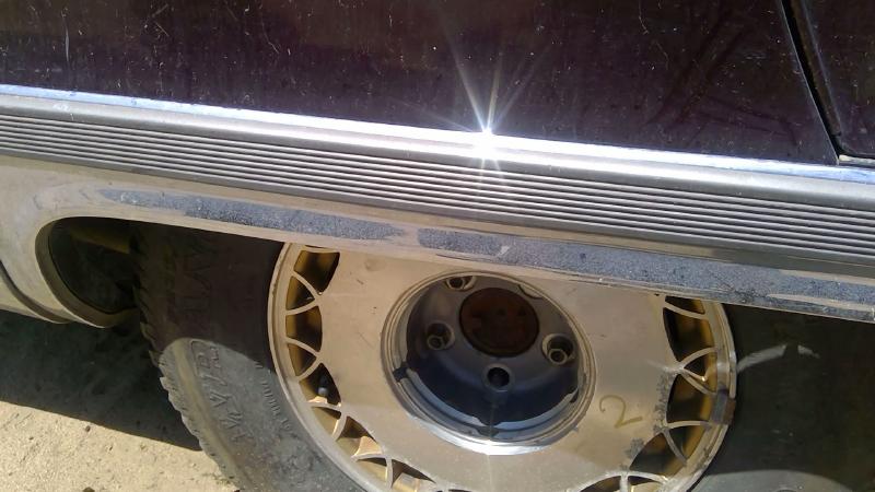 1993 Cadillac Fleetwood (80 & Up) Quarter Panel Moulding RH