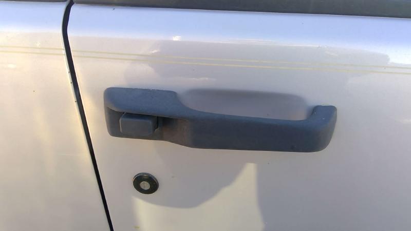 1994 Jeep Grand Cherokee Outside Door Handle RH