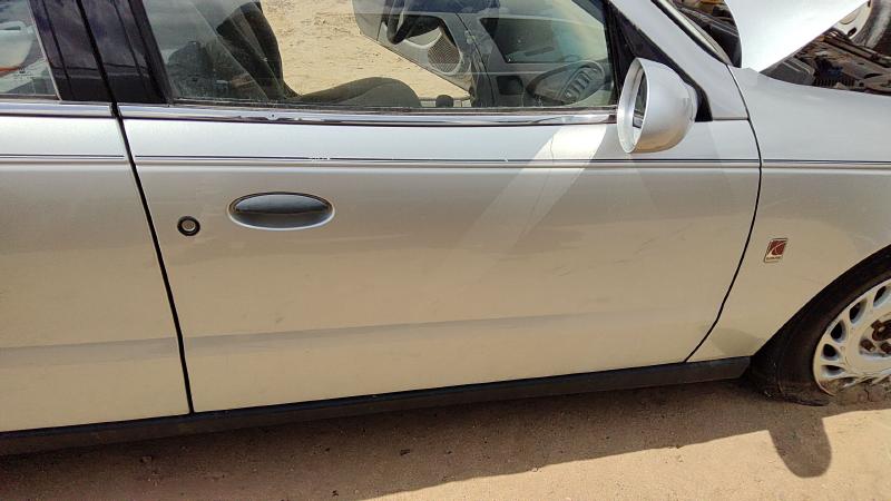 2002 Saturn L Series Front Door RH