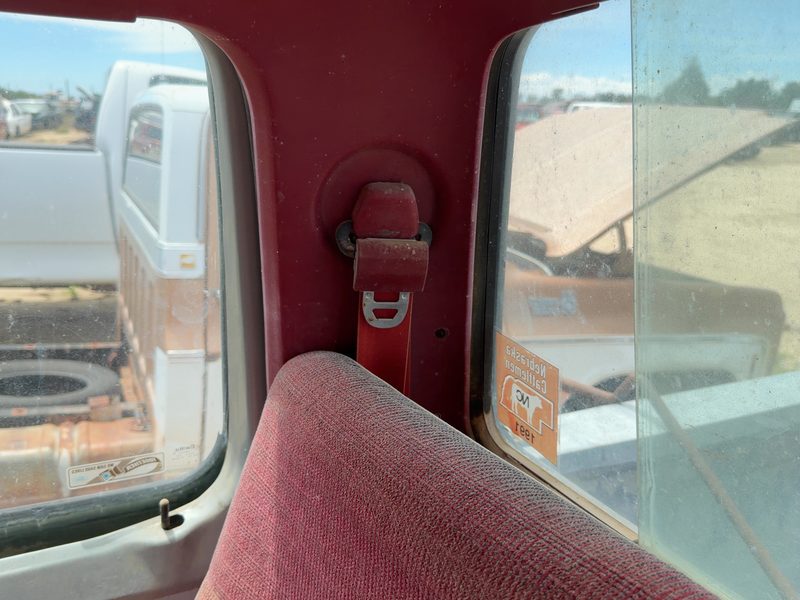 1989 Ford Pickup F150 Series Front Seat Belt RH