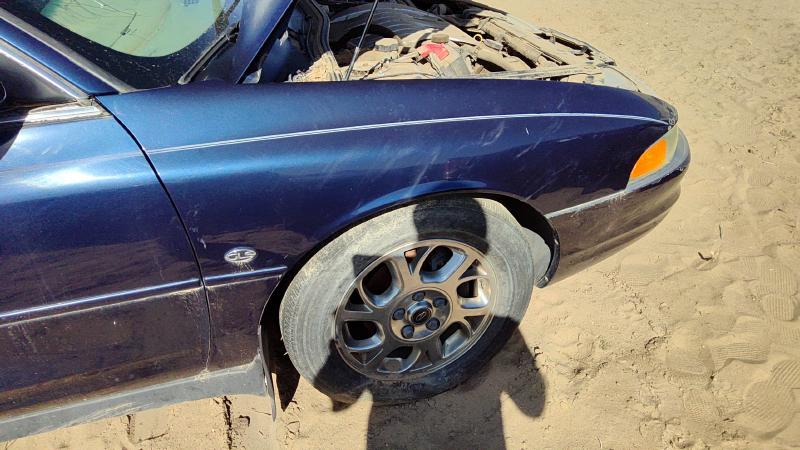 1998-2002 Oldsmobile Intrigue Fender RH