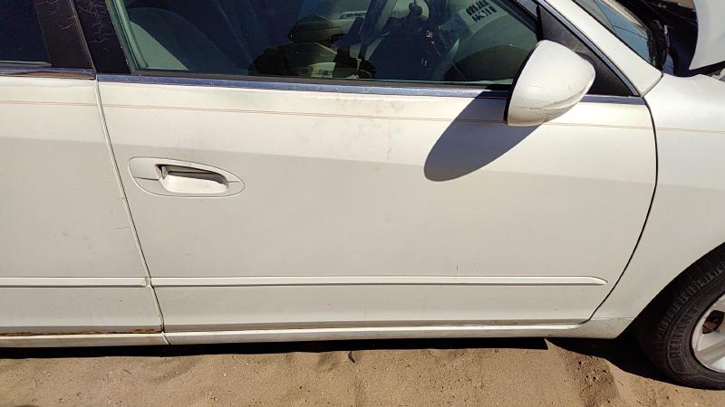 2002-2004 Nissan Altima Front Door RH