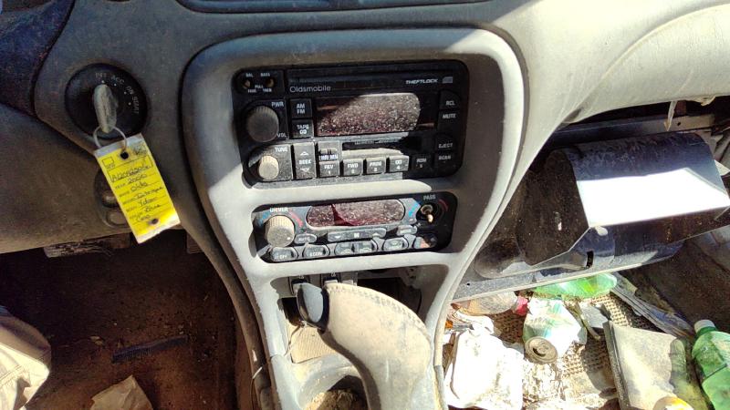 1998-2001 Oldsmobile Intrigue Dash Panel